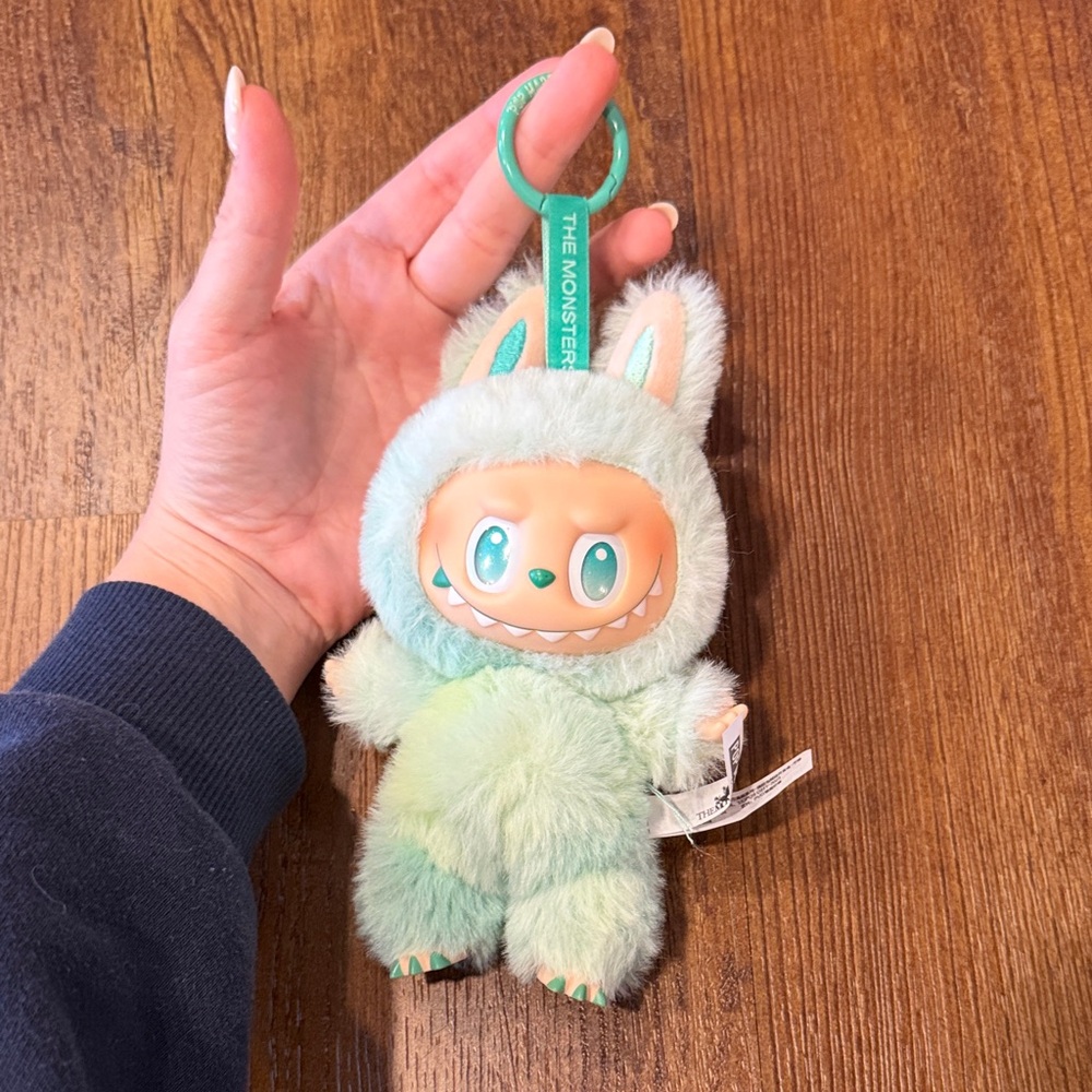 Labubu Big Into Energy - Serenity